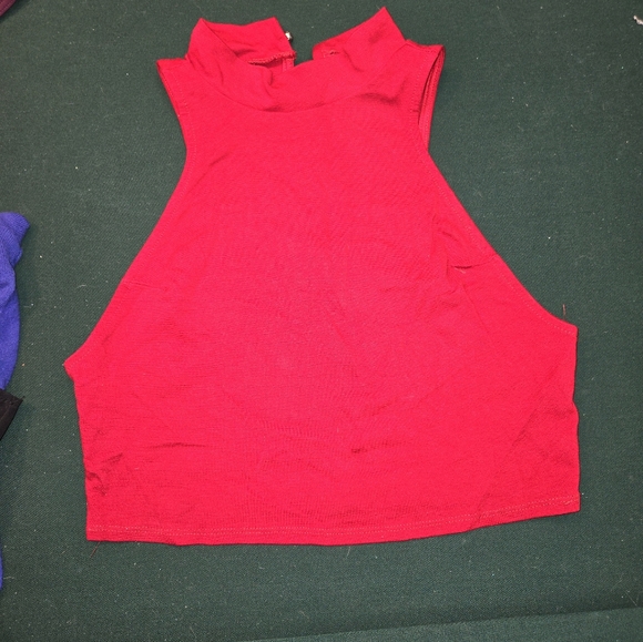 Red turtle neck crop top - Picture 1 of 4